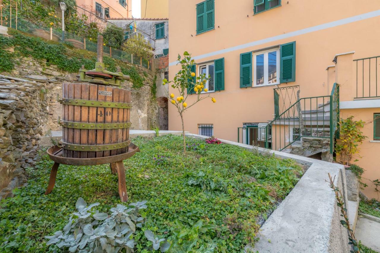 Il Giardino Di Riomaggiore Suite Екстериор снимка